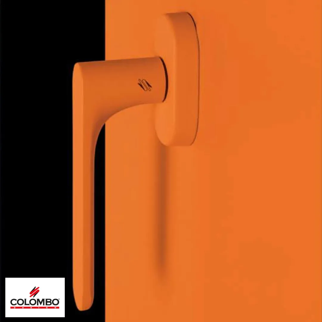 Esempio di maniglia in esposizione da Falegnameria Adda Maniglia colorata Colombo Design