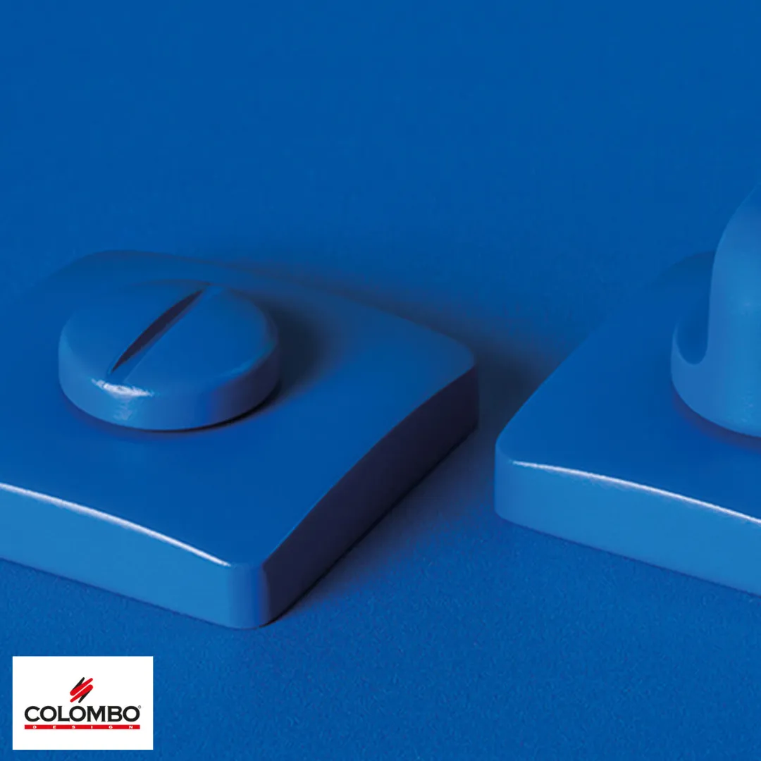 Esempio di maniglia in esposizione da Falegnameria Adda Maniglia colorata Colombo Design
