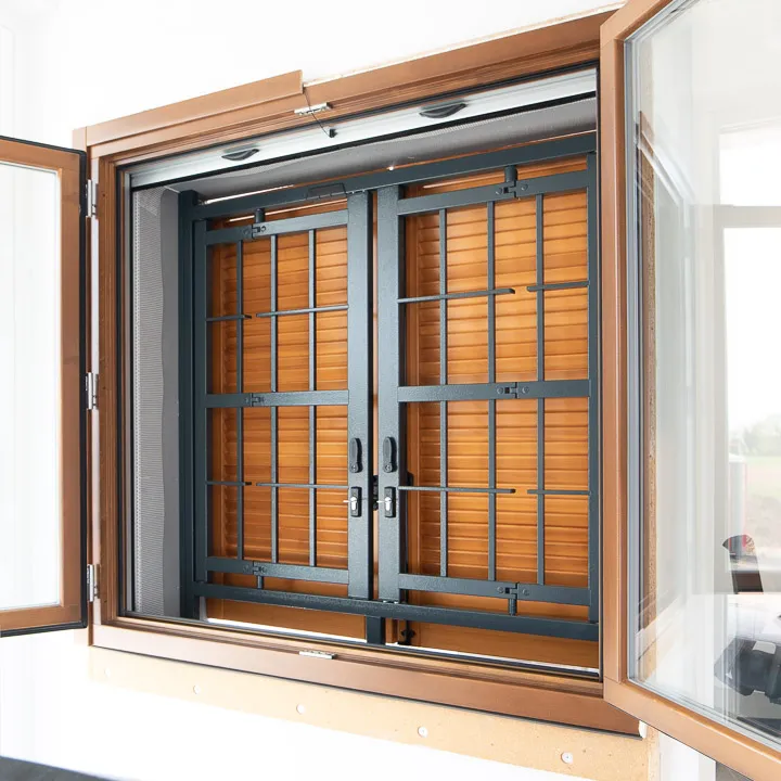 Grate di sicurezza installate da Falegnameria Adda