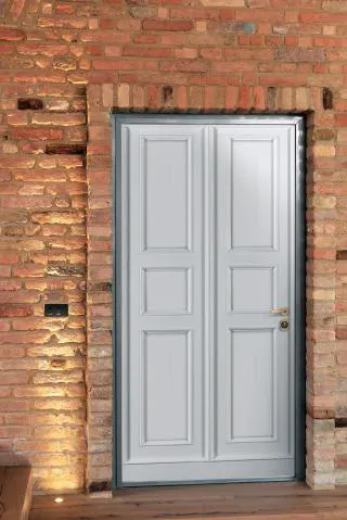 Porte interne in legno: design e solidità per la tua casa