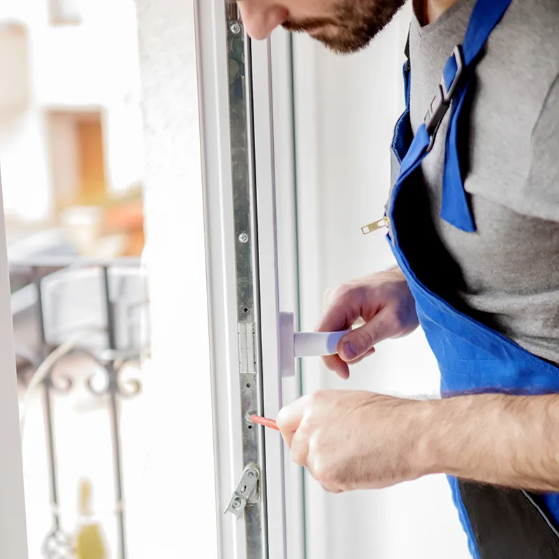 Maniglie per finestre Installazione di nuove maniglie