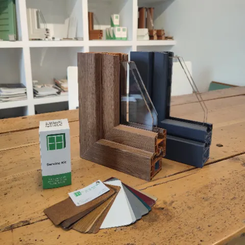 Serramenti in PVC: Guida alla Classe A, design minimale e isolamento del cassonetto